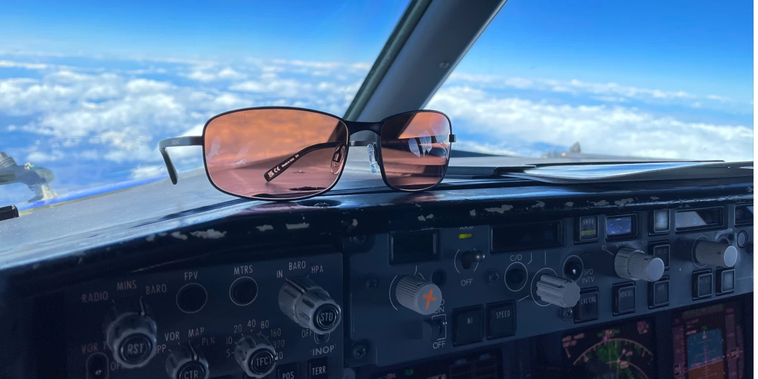 FlightSunglasses Serengeti Varese Pilot Sunglasses- Non Polarized Drivers Gradient - Image 7